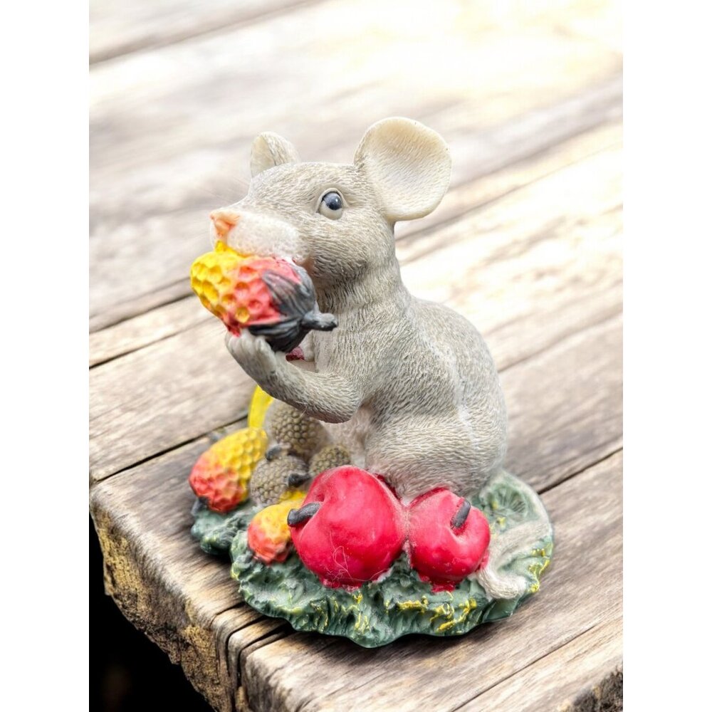 Vintage Resin Gray Mouse Easting Vegetables 4"